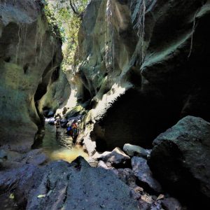 Hidden Canyon, Waterfall & Temples – Small Group Tour